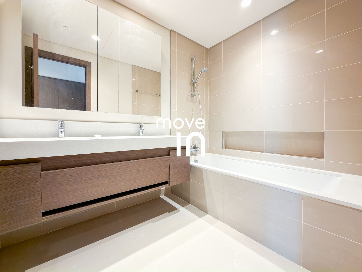 Harbour Gate Tower 2